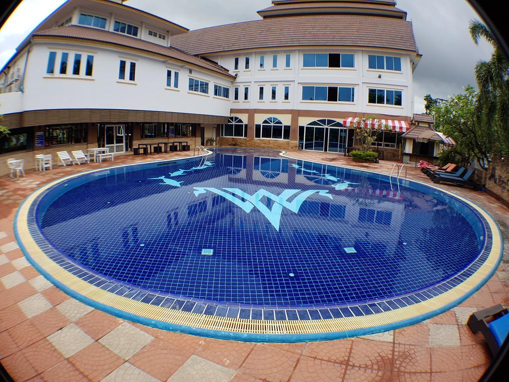 Major Grand Hotel Chum Phae Экстерьер фото