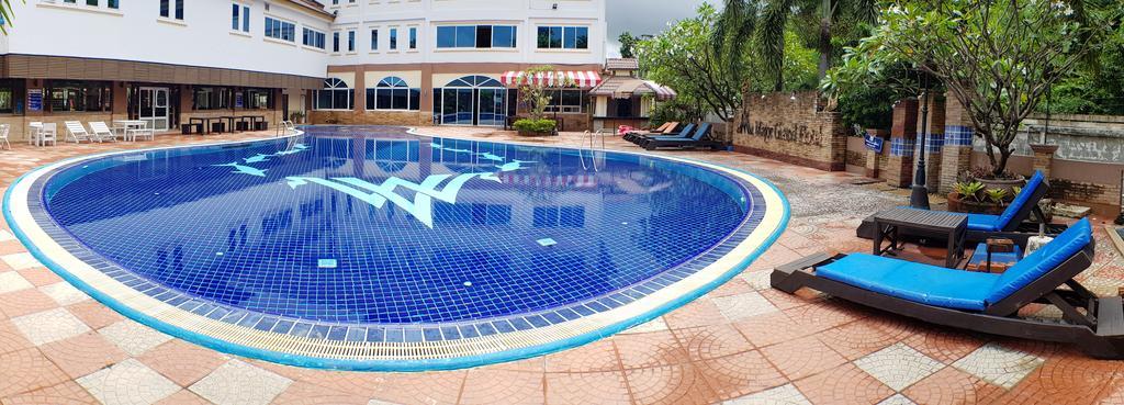 Major Grand Hotel Chum Phae Экстерьер фото